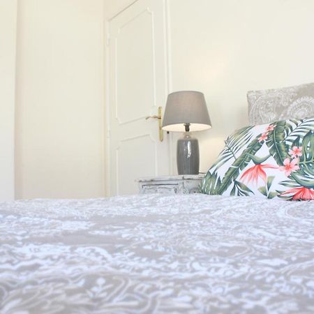 Petunia - Guest House กาชไกช์ ภายนอก รูปภาพ