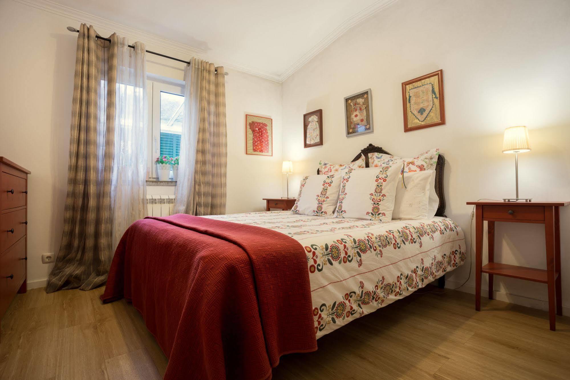 Petunia - Guest House กาชไกช์ ภายนอก รูปภาพ